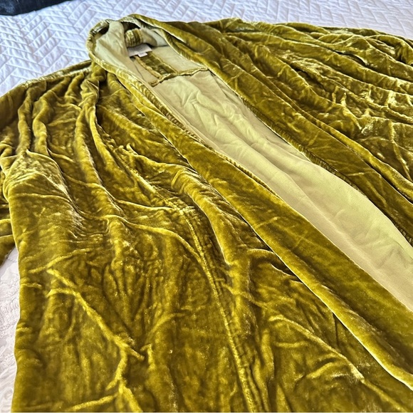 Kathleen Sommers Boutique Dijon Silk Velvet Open Cardigan Medium – Quiet Luxury - Picture 14 of 16